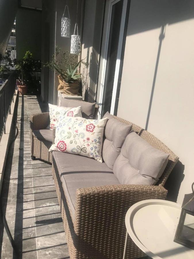 Pepromeno Luxury Apartment In The City Center Каламата Екстериор снимка