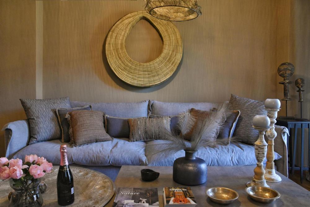 Pepromeno Luxury Apartment In The City Center Каламата Екстериор снимка