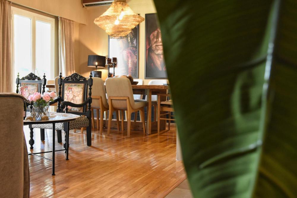 Pepromeno Luxury Apartment In The City Center Каламата Екстериор снимка