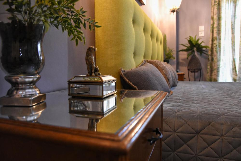 Pepromeno Luxury Apartment In The City Center Каламата Екстериор снимка